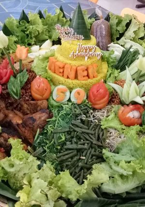 Foto resep Nasi Kuning Tumpeng
