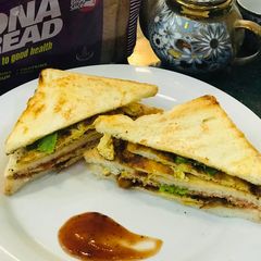 A picture of Chicky egg sandwich.