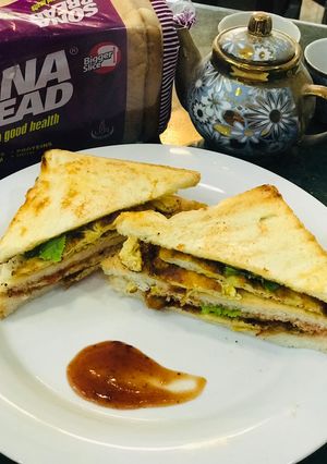 A picture of Chicky egg sandwich.