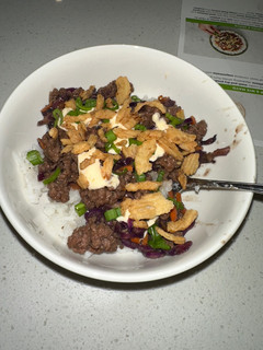 A picture of Sesame soy beef bowls.