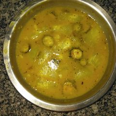 A picture of Karela daal.