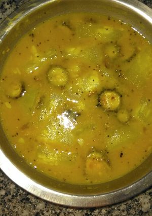 A picture of Karela daal.