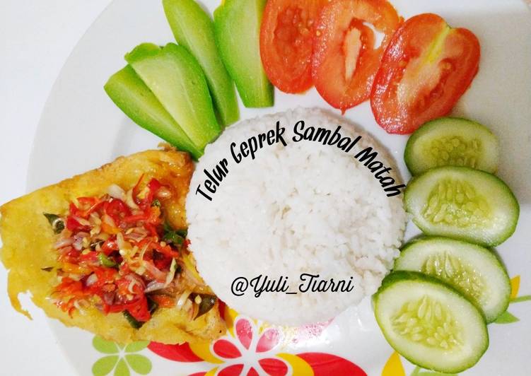 Resep Telur Geprek Sambal Matah, Lezat