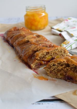 Una foto de Strudel de berries y duraznos saludable