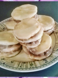 Una foto de Alfajores tipo santafesinos