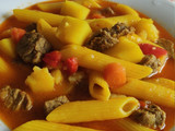 Guiso de carne con patatas y macarrones