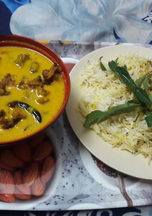 A picture of Punjabi curry Pakora.