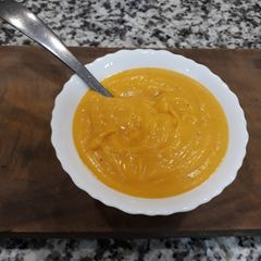 A picture of Traditional spicy pumpkin soup.