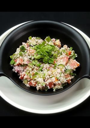 કોદરી સેલેડ (Foxtail Millet Salad Recipe In Gujarati) રેસીપી મુખ્ય ફોટો