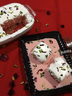 रोज़ मिल्क ट्रेस लेचेस केक (rose milk Tres Leches cake recipe in Hindi) रेसिपी मुख्य फोटो