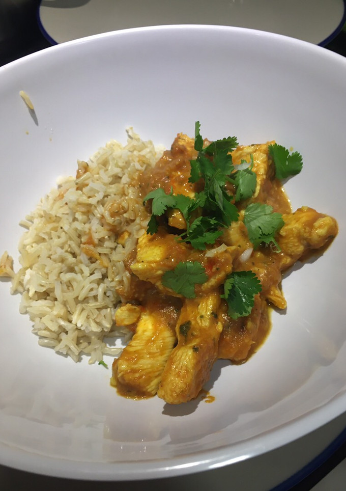 Una foto de Pollo al curry estilo balti