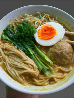 Foto resep Mie Ramen Kuah Curry Simple