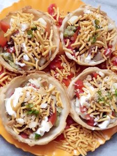 कटोरी चाट (Katori chaat recipe in Hindi) रेसिपी मुख्य फोटो