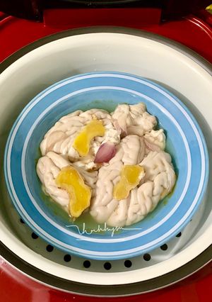 Hình của món Óc Heo Hấp Hành Gừng.