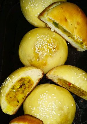 A picture of Masala stuff buns.
