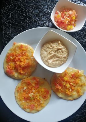 A picture of Semolina uttapam.