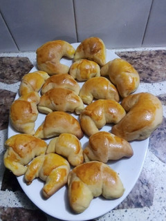 Una foto de Medialunas dulces