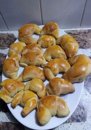 Una foto de Medialunas dulces
