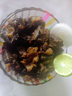 சத்தான மட்டன் ஈரல் பொரியல் (Mutton eral poriyal recipe in tamil) செய்முறை முக்கிய புகைப்படம்
