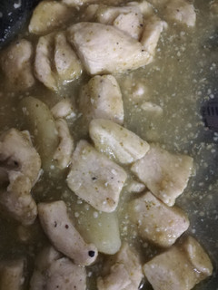 Una foto de Pollo en salsa verde