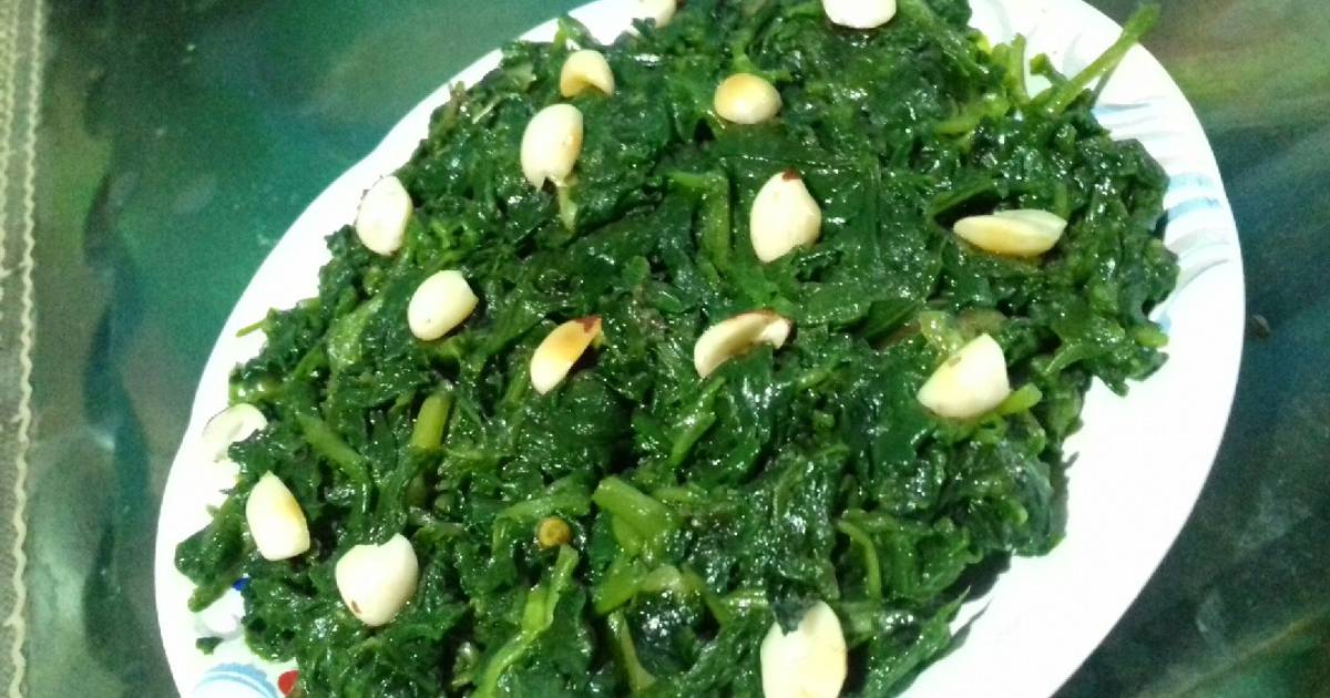 Palong shaak bhaja/ bengali style spinach stirfry recipe Recipe by
