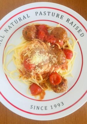 Una foto de Spaghetti con Albóndigas