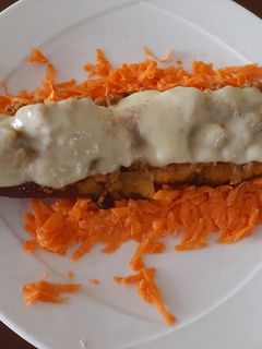 Una foto de Canoas de plátano en mar de zanahoria 🌊🥕