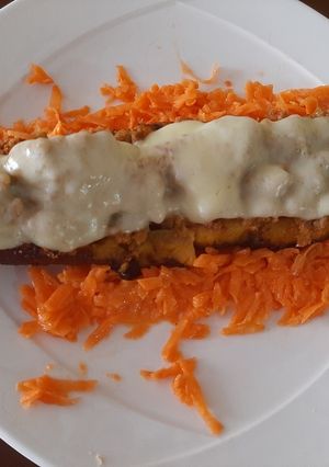 Una foto de Canoas de plátano en mar de zanahoria 🌊🥕