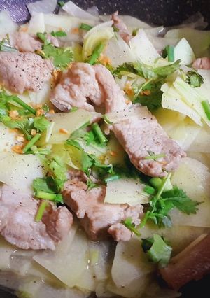 Hình của món Su su xào thịt vai heo.