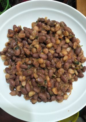 A picture of Fried githeri.