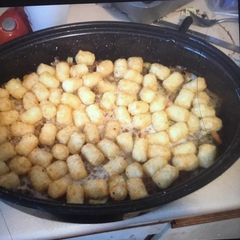 A picture of Tator Tot Casserole.