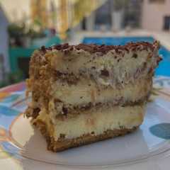 A picture of Tiramisú.