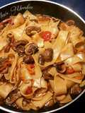 Pappardele con portobelo y salsa thai