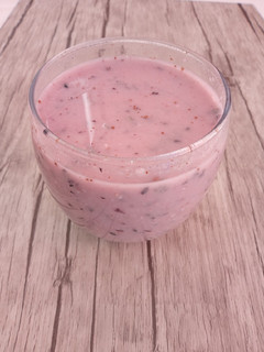Una foto de Batido de arándanos, avena y chía