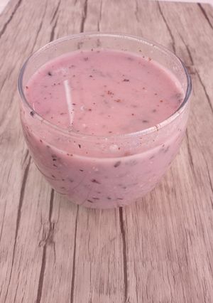 Una foto de Batido de arándanos, avena y chía