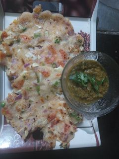 सूजी उत्पम (Suji Uttapam recipe in Hindi) रेसिपी मुख्य फोटो