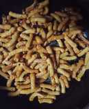 Nui xào bơ tỏi(món ăn vặt)