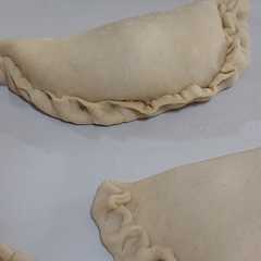 Una foto de Masa para empanadas fritas