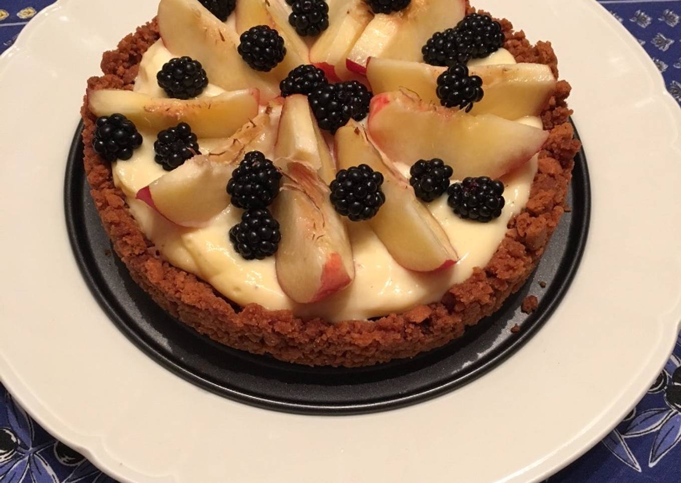 Tarte froide crème-nectarine-mûre