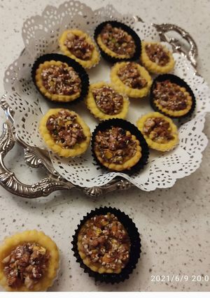 عکسی از دستور شیرینی تارت آجیلی