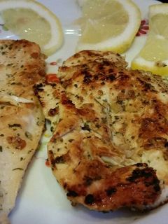 Una foto de Pechuga de pollo al limón