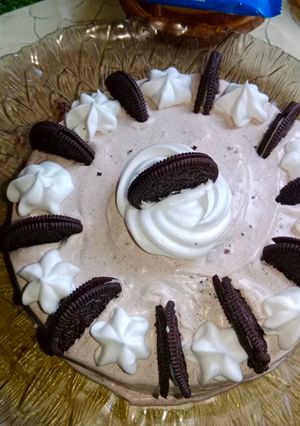 A picture of Oreo Cake.