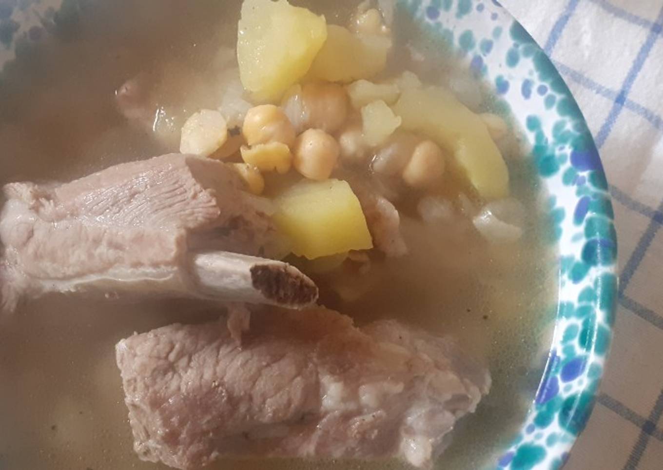Chickpeas & pork soup
