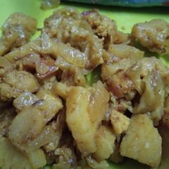 A picture of Aloo gobhi in pressure cooker.