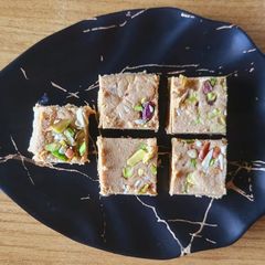 A picture of Rajgira burfi.