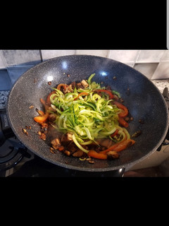 Una foto de Wok de Spaghettis de Nabo Zapallito y Tofu