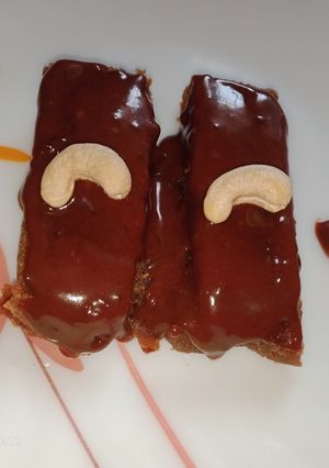 A picture of Banana chocolate Burfi.