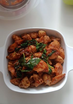 Foto resep Ayam sosis pedas masak kemangi
