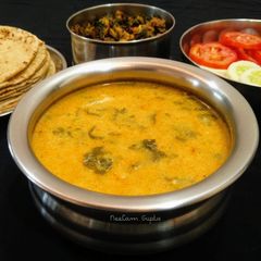 Palak Kadhi A picture of Palak Kadhi.