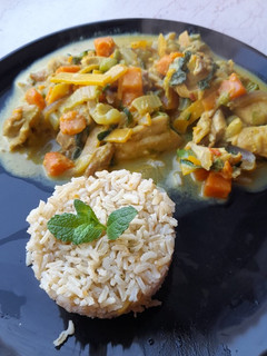 A picture of Mild Thai green curry.
